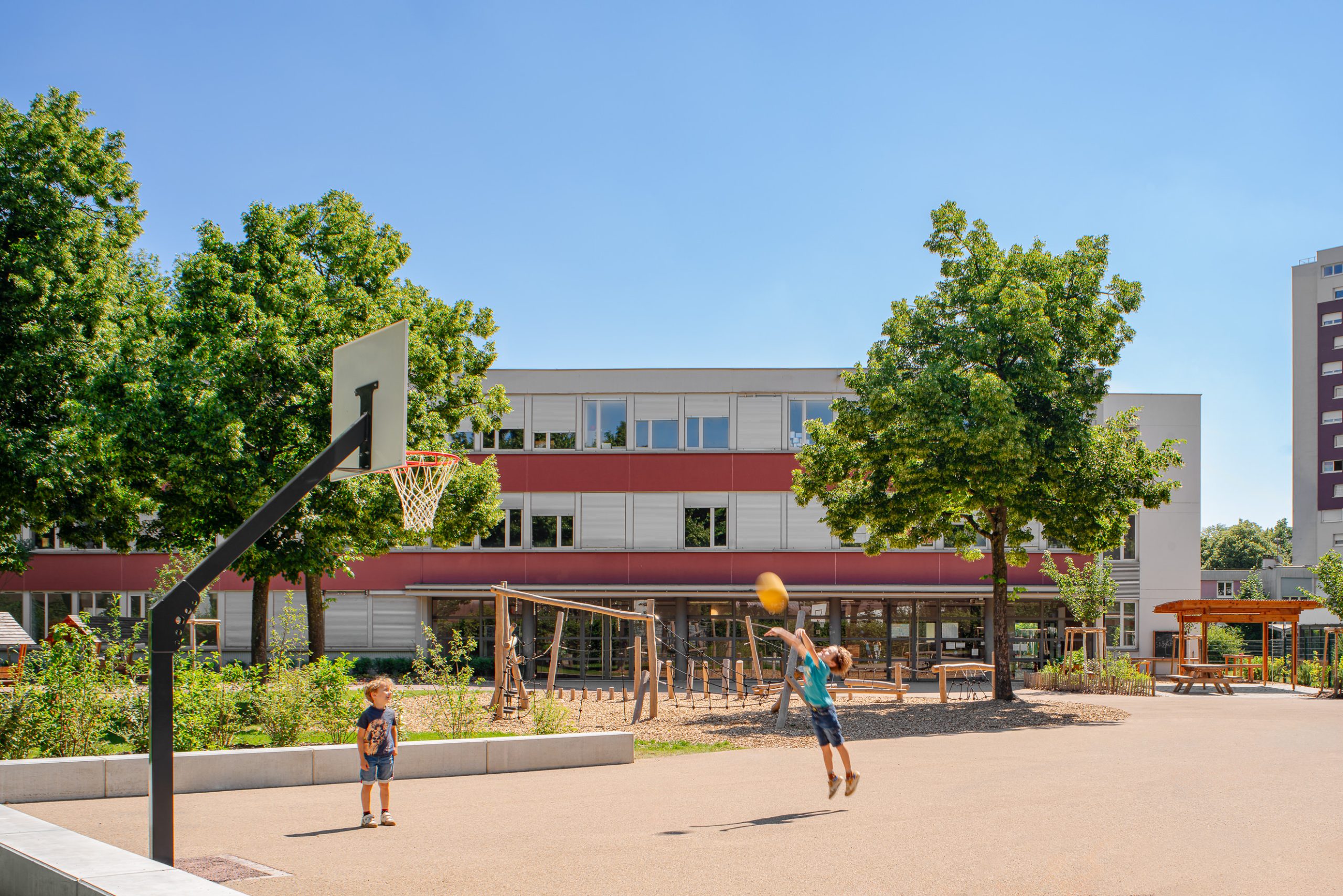 espace exterieur ecole langevin